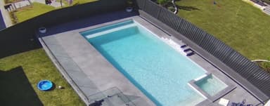 Spray on/ resurfacing concrete